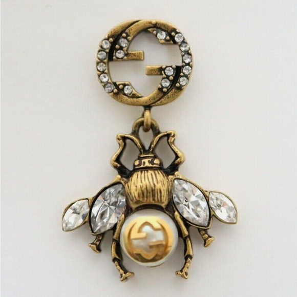 Gucci Gold Interlocking G Bee
Earrings Gucci. Authentic - Picture 7 of 12